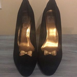Black velvet heels size 8